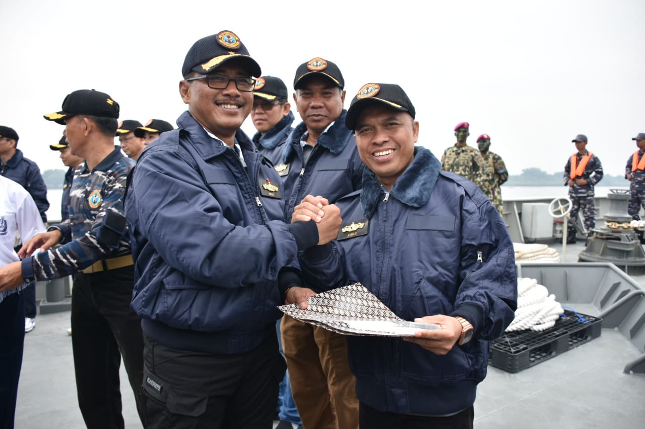 Terima Brevet Kehormatan dari TNI AL, Atbah: TNI AL Sangat Berjasa Menjaga Kedaulatan Laut NKRI