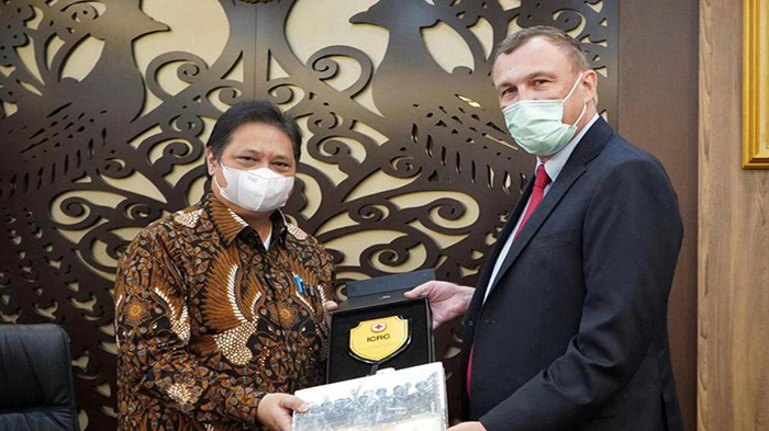 Potensi Kerjasama Dengan ICRC, Airlangga : Percepatan Program Vaksinasi Terus Dilakukan Pemerintah