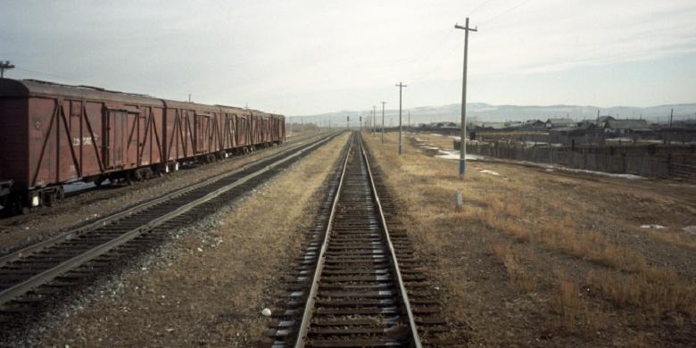 Tragis! PNS Ini Bunuh Diri Lompat dari Kereta Api karena Cinta Ditolak