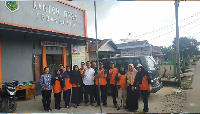 Pengawasan Bersama BBPOM di Pontianak, Kader Desa Pangan Aman Tebas Kuala Tunjukkan Komitmennya - bbpom-di-pontianak-mendorong-seluruh-kader-desa-tebas-kuala02.jpg