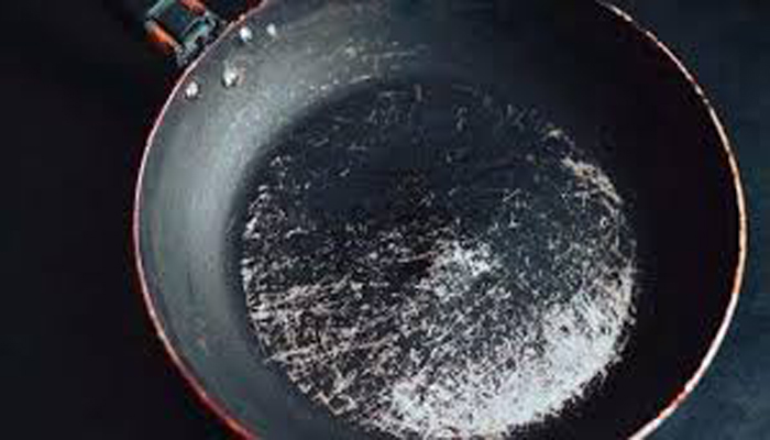 benarkah-masak-pakai-teflon-yang-sudah-tergores-sebabkan-kanker-ahlinya-jawab-dengan-ilmu-medis.jpg