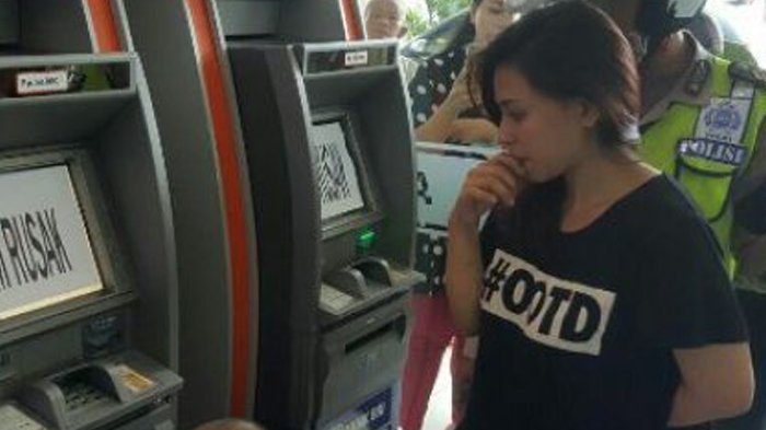 Gadis Cantik Ini Ketangkap Bobol ATM BRI, Anehnya Uang Keluar Terus