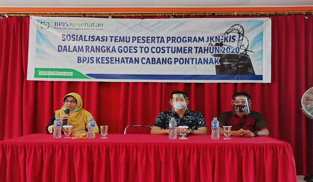 bpjs-kesehatan-kabupaten-landak-beri-pemahaman-peserta-jkn-kis-lewat-kegiatan-goes-to-customer.jpg