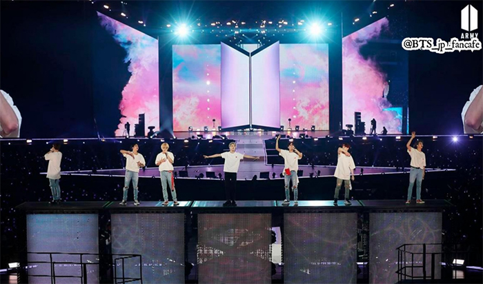 Fenomena Awan Langka Warnai Langit Jepang di Konser BTS, RM Sebut Sangat Indah