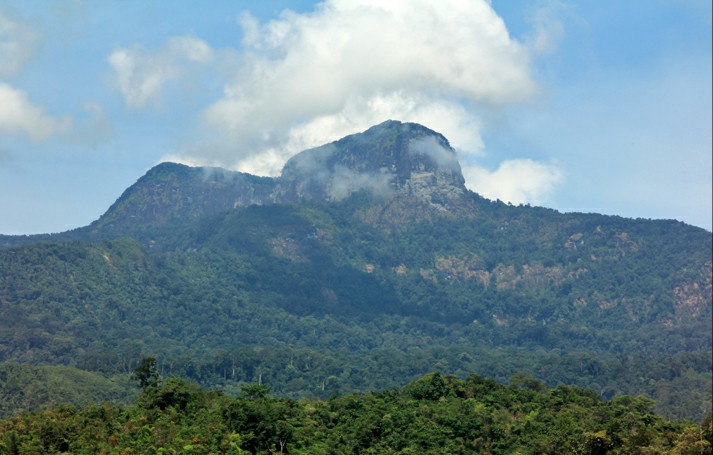 bukit-saran-dari-kejauhan-istimewa_20171210_084044.jpg