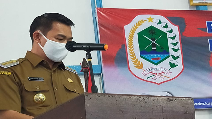 bupati-kapuas-hulu-fransiskus-diaan-054.jpg