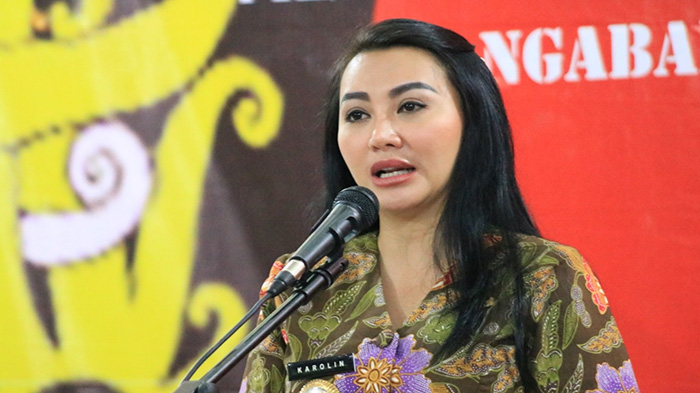 bupati-landak-karolin-margret-natasa-iwoahsb.jpg