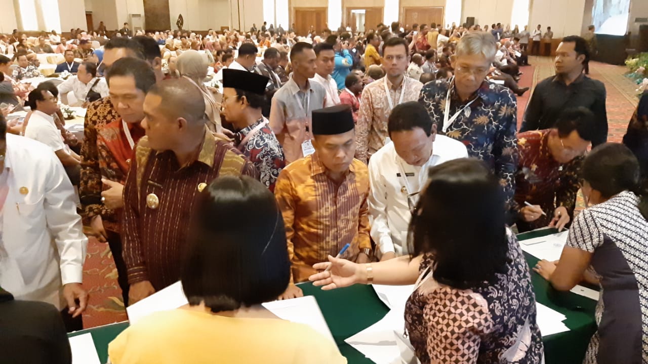 Bupati Atbah Teken Konvergensi Percepatan Penurunan Stunting di Sambas