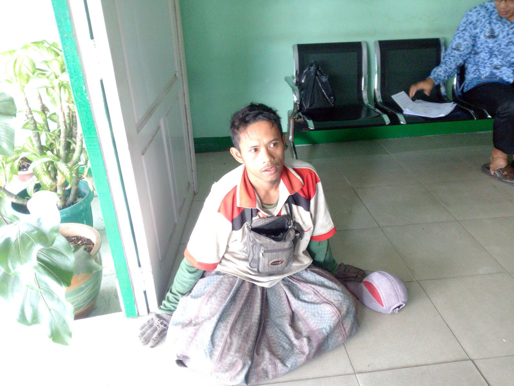 Dalam Setengah Hari, Pengemis yang Berpura-pura Lumpuh ini Kantongi Rp 215 Ribu