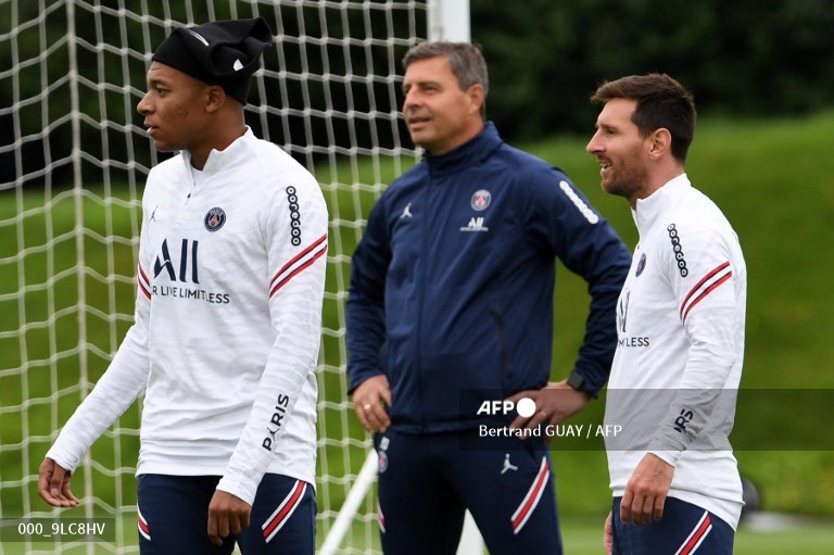 debut-trio-messi-mbappe-neymar-di-liga-prancis-cek-line-up-psg-vs-stade-brestois-29.jpg