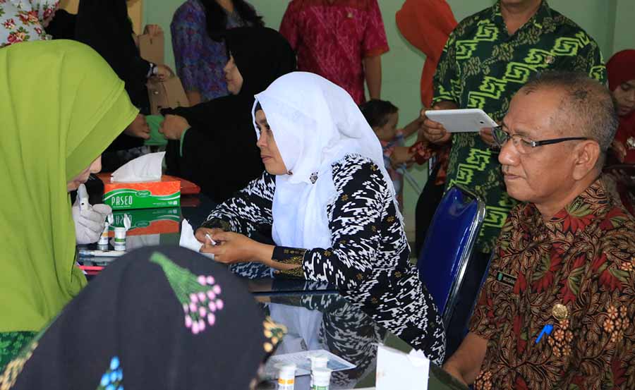 Diskes Sambas Tes Kesehatan Pegawai Dinas Pertanian Sambas