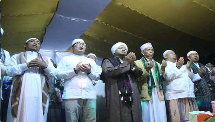 Pesantren Raudlatul Firdaus Bersalawat Dalam Rangka Milad ke-8