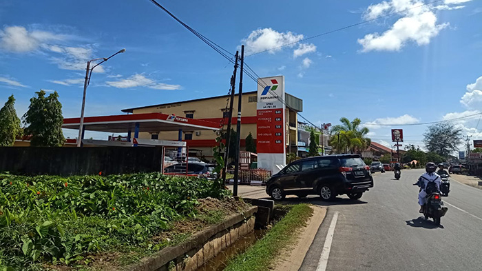 Warga Ketapang Keluhkan Jam Operasional SPBU dan Banyak Rekomendasi Pembelian BBM Gunakan Drum