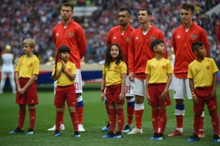 Yuk, Kenalan dengan 2 Anak Indonesia yang Menjadi Duta Cilik Piala Dunia 2018