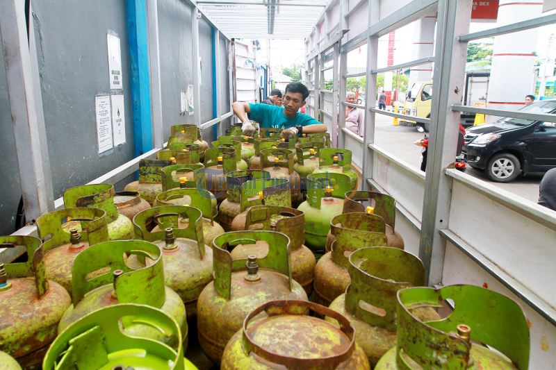 Jelang Nataru, Diskumindag Klaim Pasokan Gas di Sambas Aman