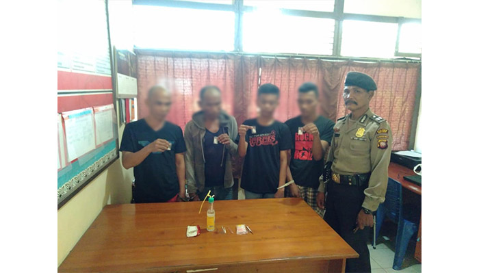 empat-orang-terduga-pelaku-penyalahgunaan-narkotika-jenis-sabu-2942019.jpg