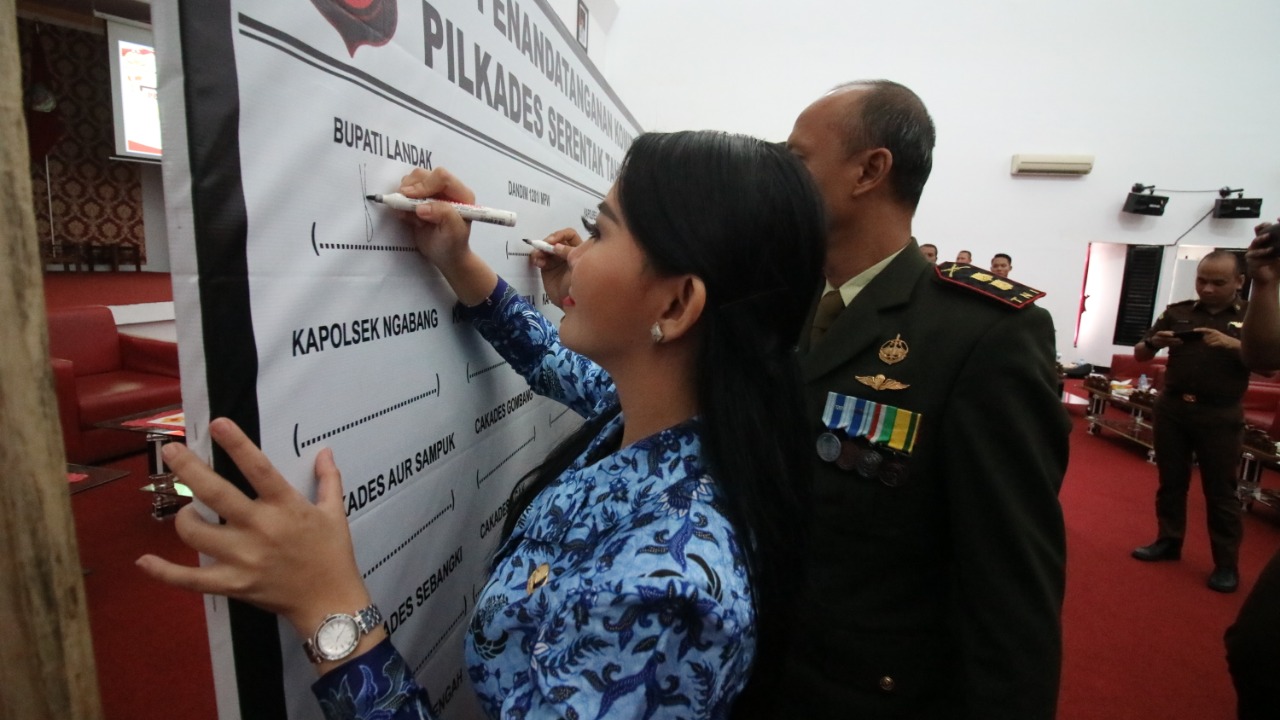 fgd-untuk-menciptakan-pelaksanaan-pilkades-yang-aman-dan-damai-di-kabupaten-landak.jpg