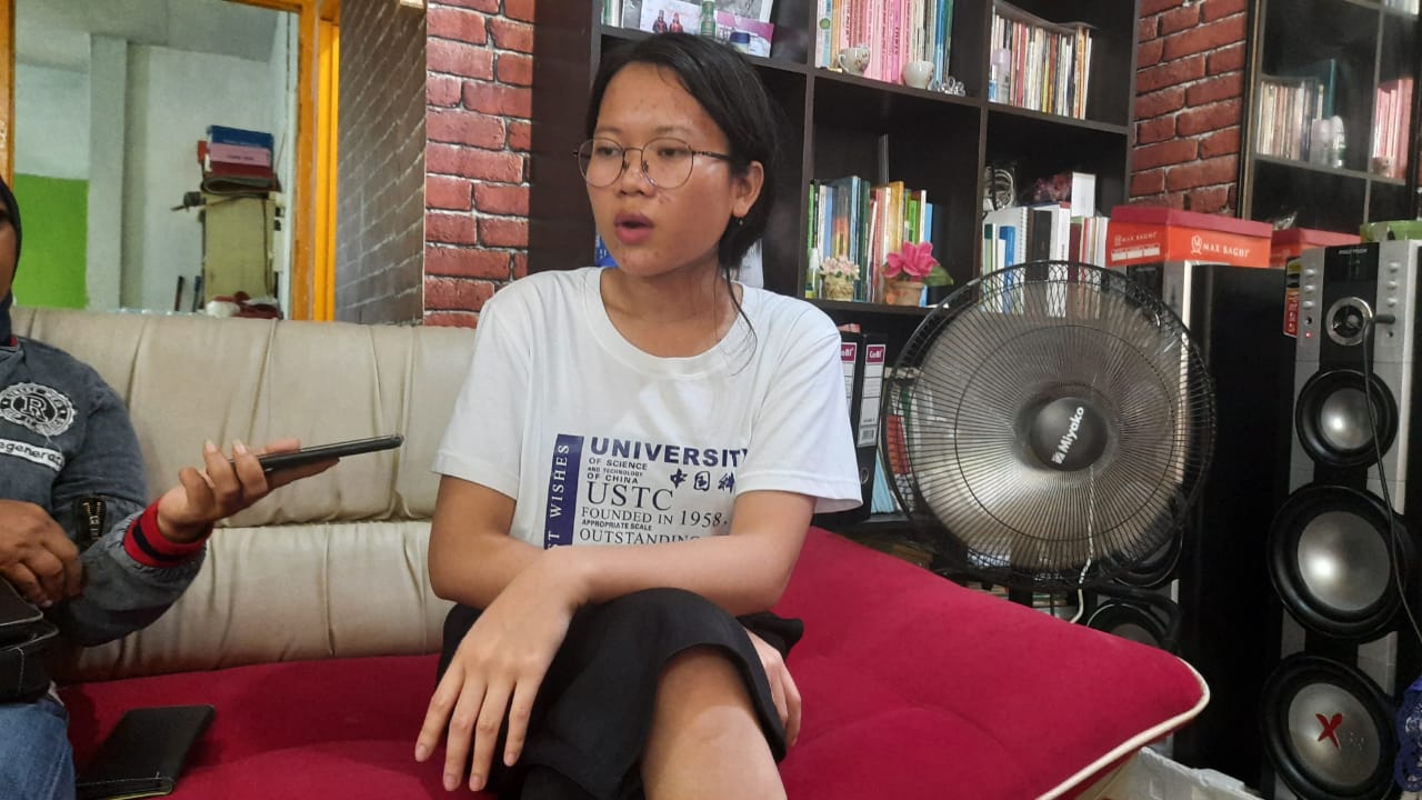 fitri-ariyesti-mahasiswi-universitas-of-science-and-technology-of-china-asal-sintang.jpg