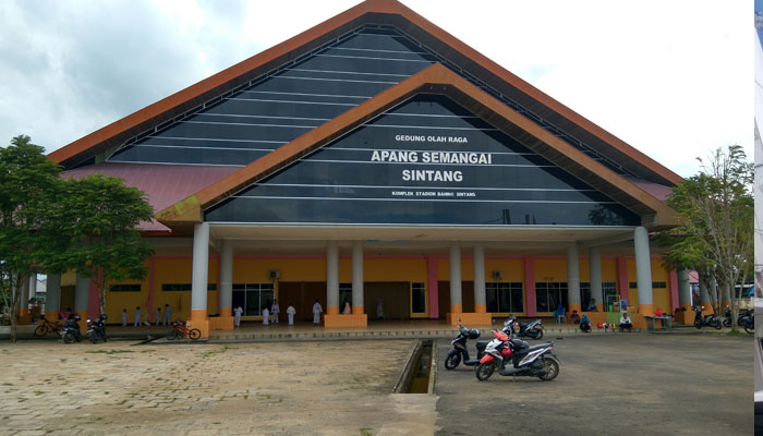 Gedung Olahraga Apang Semangai Sintang Berlokasi di Kompleks Stadion Baning