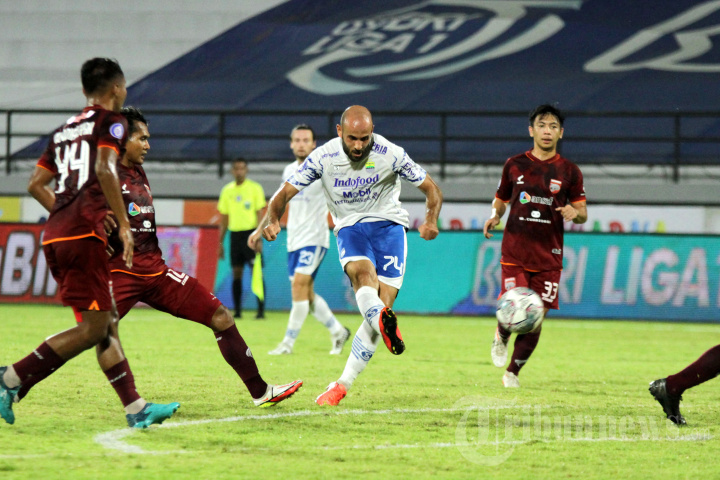 gelandang-persib-bandung-mohammed-rashid-persib-liga-1.jpg