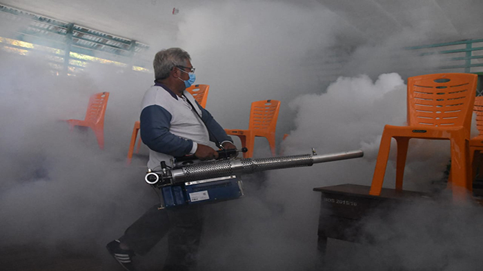gencar-melakukan-fogging-sebagai-upaya-antisipasi-penyakit-pasca-banjir.jpg