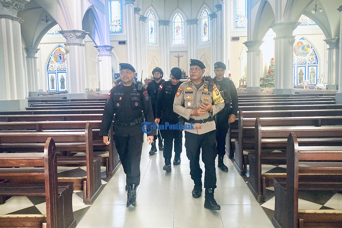 Satgas Preventif Polres Sintang Sterilisasi Gereja Jelang Natal