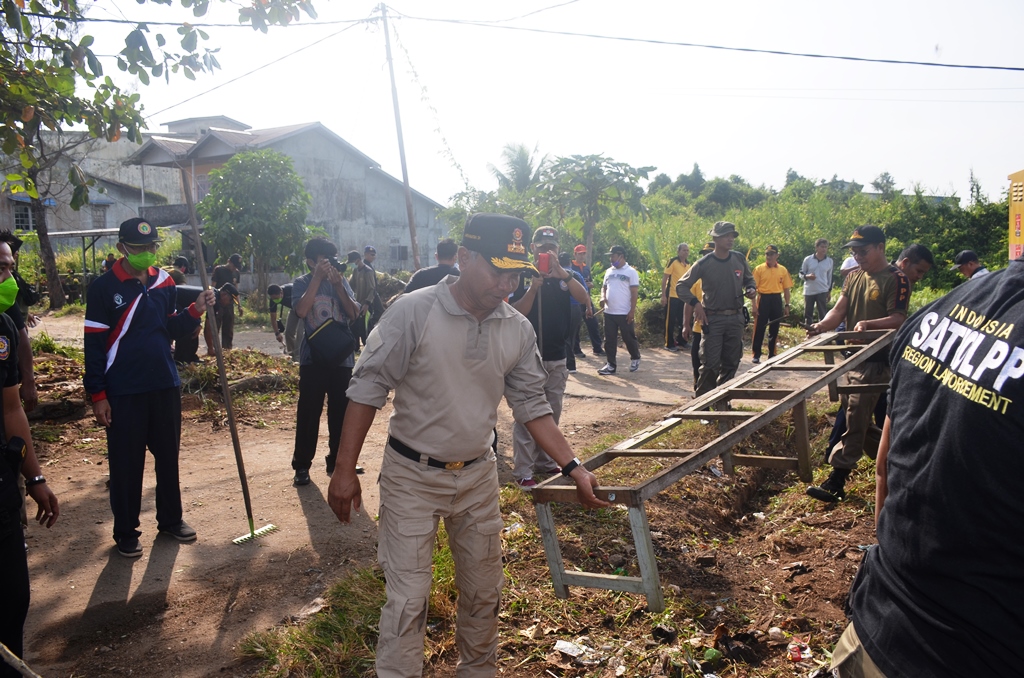 gotong-royong_20180803_182424.jpg