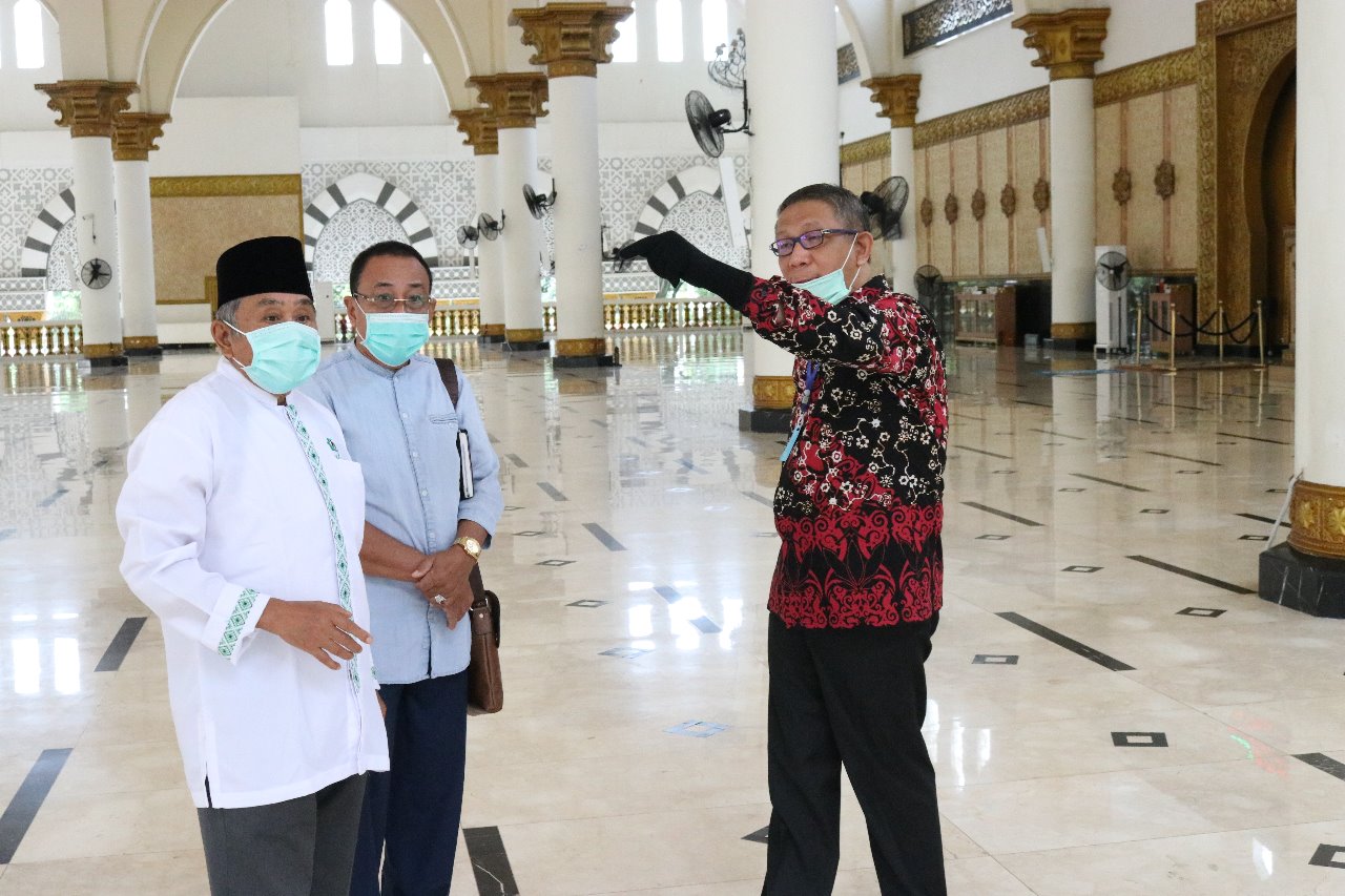 gubernur-kalbar-sutarmidji-masjid-raya-mujahidin-1.jpg