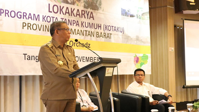 gubernur-kalimantan-barat-h-sutarmidji-kegiatan-lokakarya-program-kota-tanpa-kumuh.jpg