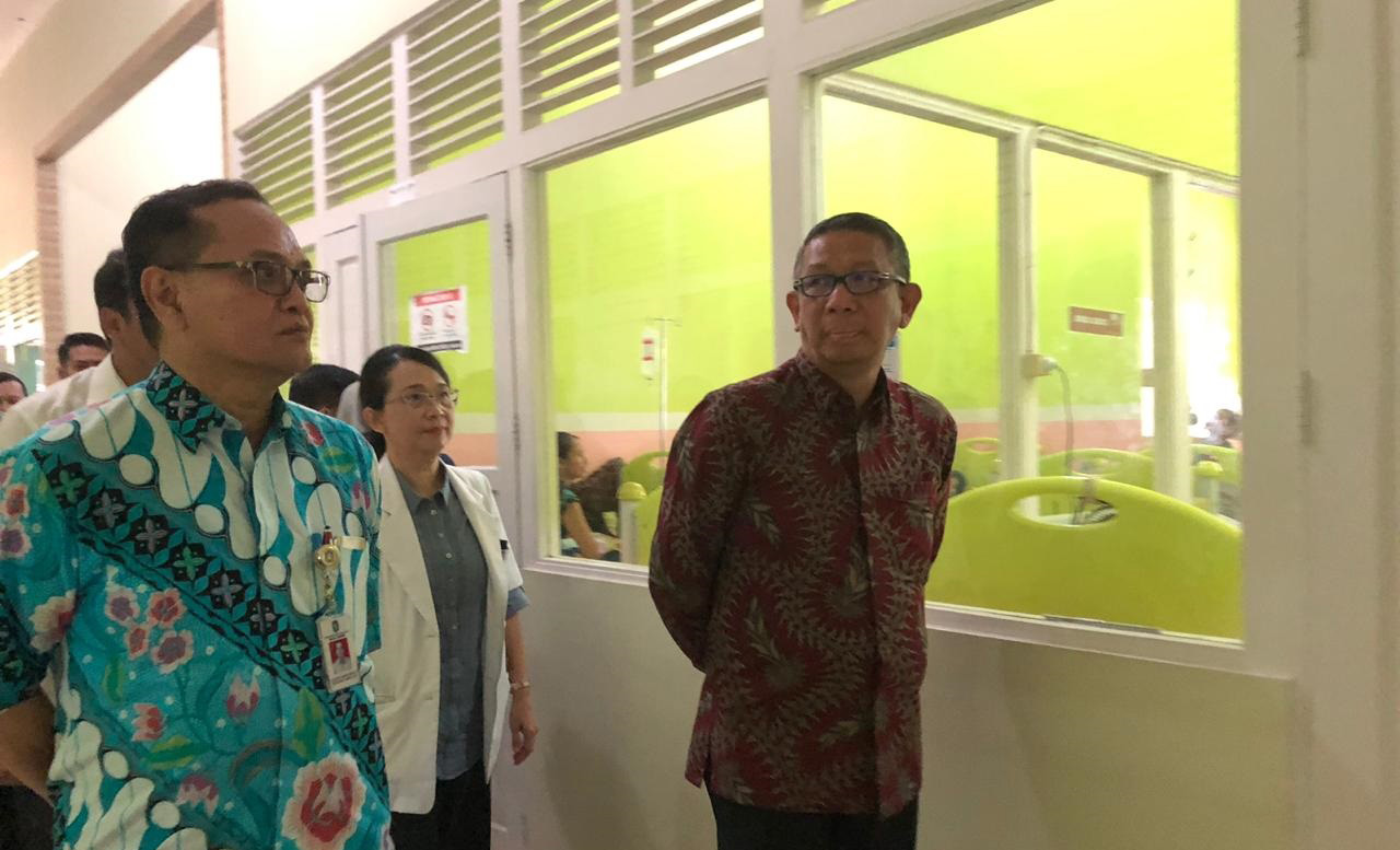 gubernur-kalimantan-barat-sutarmidji-saat-meninjau-rsud-soedarso-e.jpg