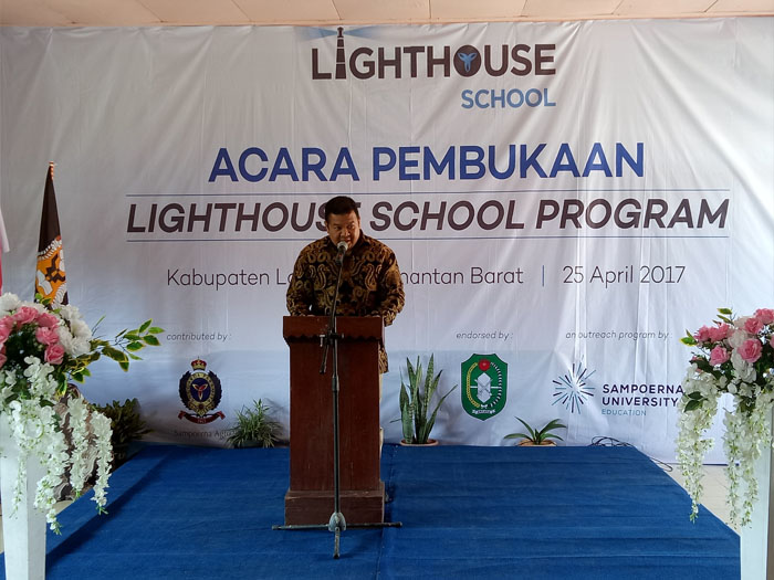 SMAN 1 Menyuke Terpilih Program Lighthouse School