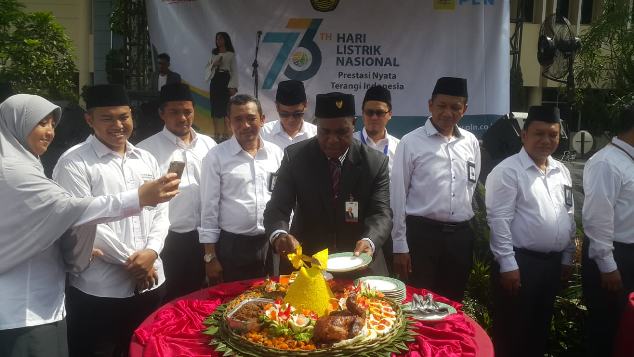 Manfaatkan Momen Hari Listrik Nasional, PLN Bertekad Tingkatkan Mutu Layanan