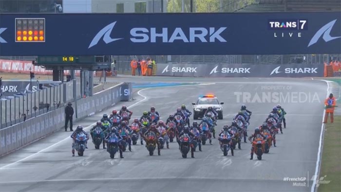 hasil-moto2-prancis-2021-minggu-16-mei-2021-sedang-tayang-di-trans7-marco-bezzecchi-terdepan.jpg