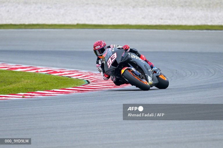 hasil-tes-motogp-mandalika-2022-hari-ke-2-adik-valentino-rossi-tercepat-kalahkan-marc-marquez.jpg