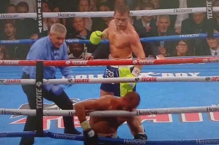 hasil-tinju-canelo-vs-kovalev-lihat-video-detik-detik-canelo-tinju-ko-sergey-kovalev.jpg