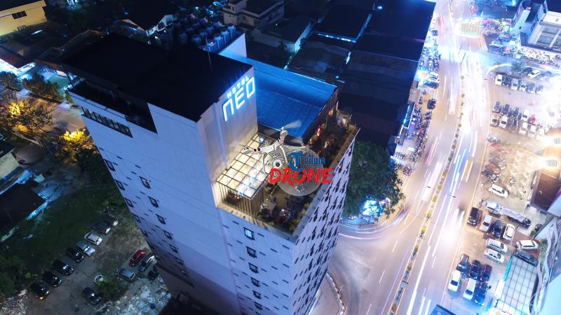 hotel-neo-terletak-di-jalan-gajahmada-pontianak_20171215_220303.jpg