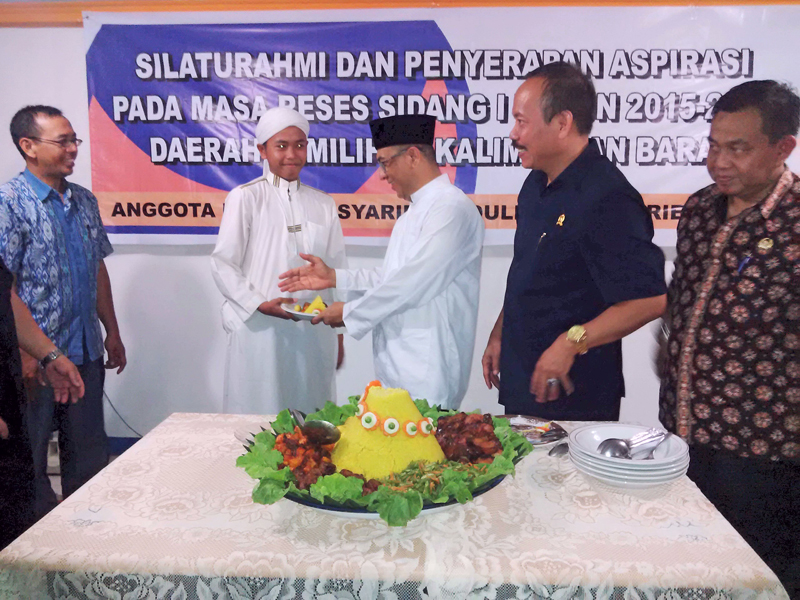 hut-ke-4-partai-nasdem_20151111_205307.jpg
