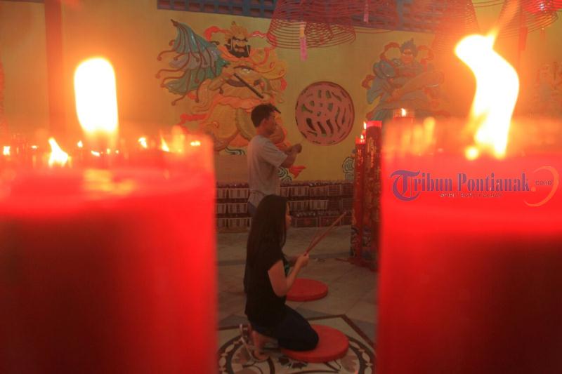 Ibadah Sambut Tahun Baru Imlek di Vihara Pattica Samuppada di Jalan WR Soepratman - ibadah-menyambut-tahun_20170128_001046.jpg