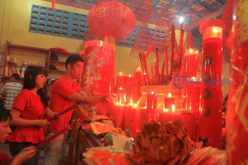 Ibadah Sambut Tahun Baru Imlek di Vihara Pattica Samuppada di Jalan WR Soepratman - ibadah-menyambut_20170128_001035.jpg