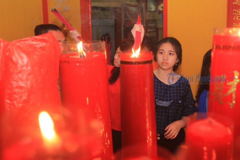 Ibadah Sambut Tahun Baru Imlek di Vihara Pattica Samuppada di Jalan WR Soepratman - ibadah-menyambut_20170128_001110.jpg