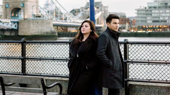 Jonathan Frizzy dan Dhena Devanka, Menikah Tahun 2012, Miliki Tiga Anak dan Kini Saling Lapor KDRT