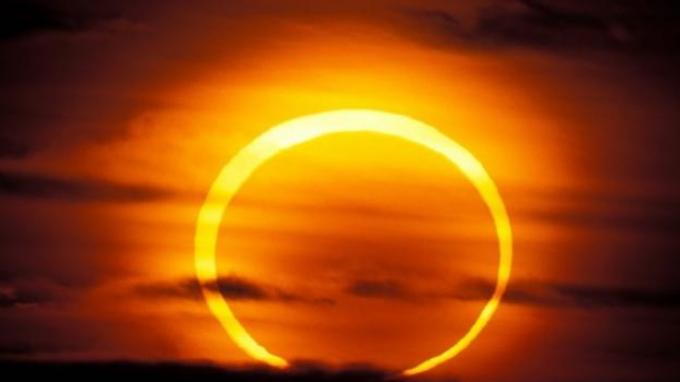 ilustrasi-gerhana-matahari-cincin-tribunnews-guardian.jpg
