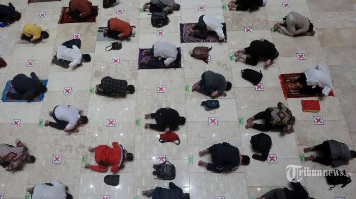 ilustrasi-sholat-tribun-tribunnews-tribun-pontianak.jpg
