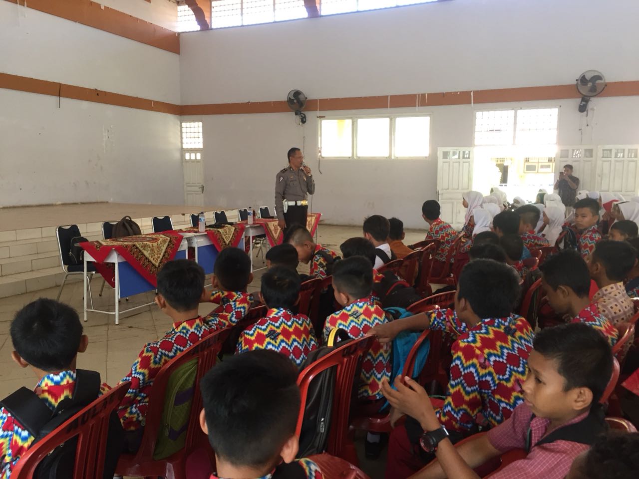 Kanit Lantas Polsek Pontianak Timur jadi Pemateri MPLS di SMPN 21 Pontianak