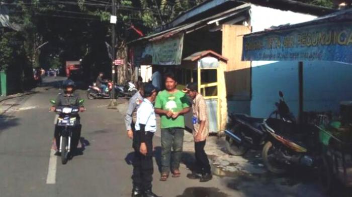 Pengemis Mengaku Ayah Marshanda Lemas Seperti Kurang Makan