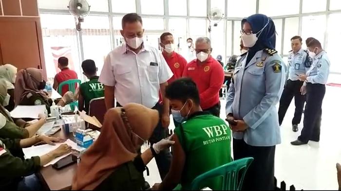 BINDA Bersama Kanwil Kemenkumham Kalbar Gelar Vaksinasi Massal di Rutan Kelas IIA Pontianak