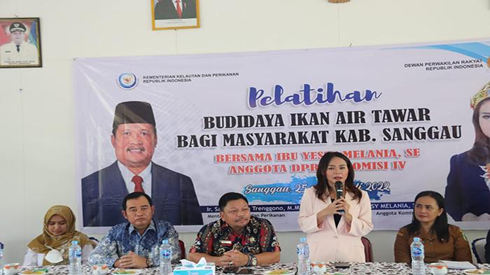 Bersama KKP, Yessy Gelar Pelatihan Budidaya Ikan Air Tawar Bagi Pembudidaya Ikan di Sanggau