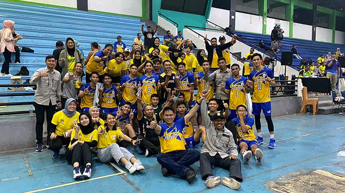 Tim Bola Voli Putra Ketapang Juara Kejurda Junior Voli Indoor 2023