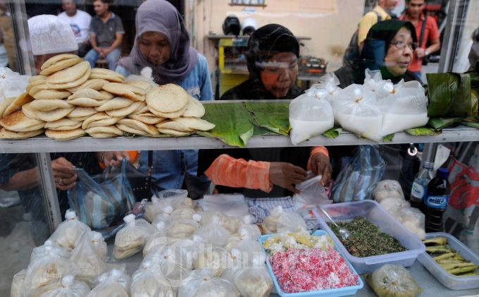 KUNCI Jawaban Tema 4 Kelas 3 Halaman 161 162 Buku Tematik Pembelajaran 4 : Jajanan Sehat