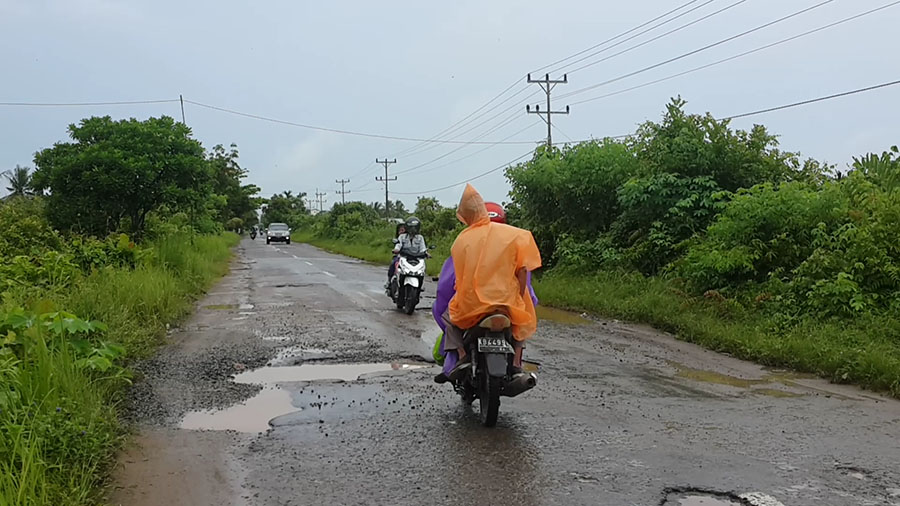 Tingkatkan Kewaspadaan Saat Melintas di Jalan Ketapang-Siduk